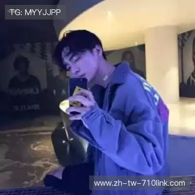 侯跃雯